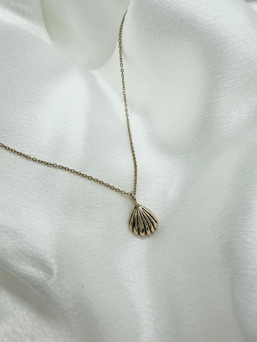 Mermaid summer charm necklace