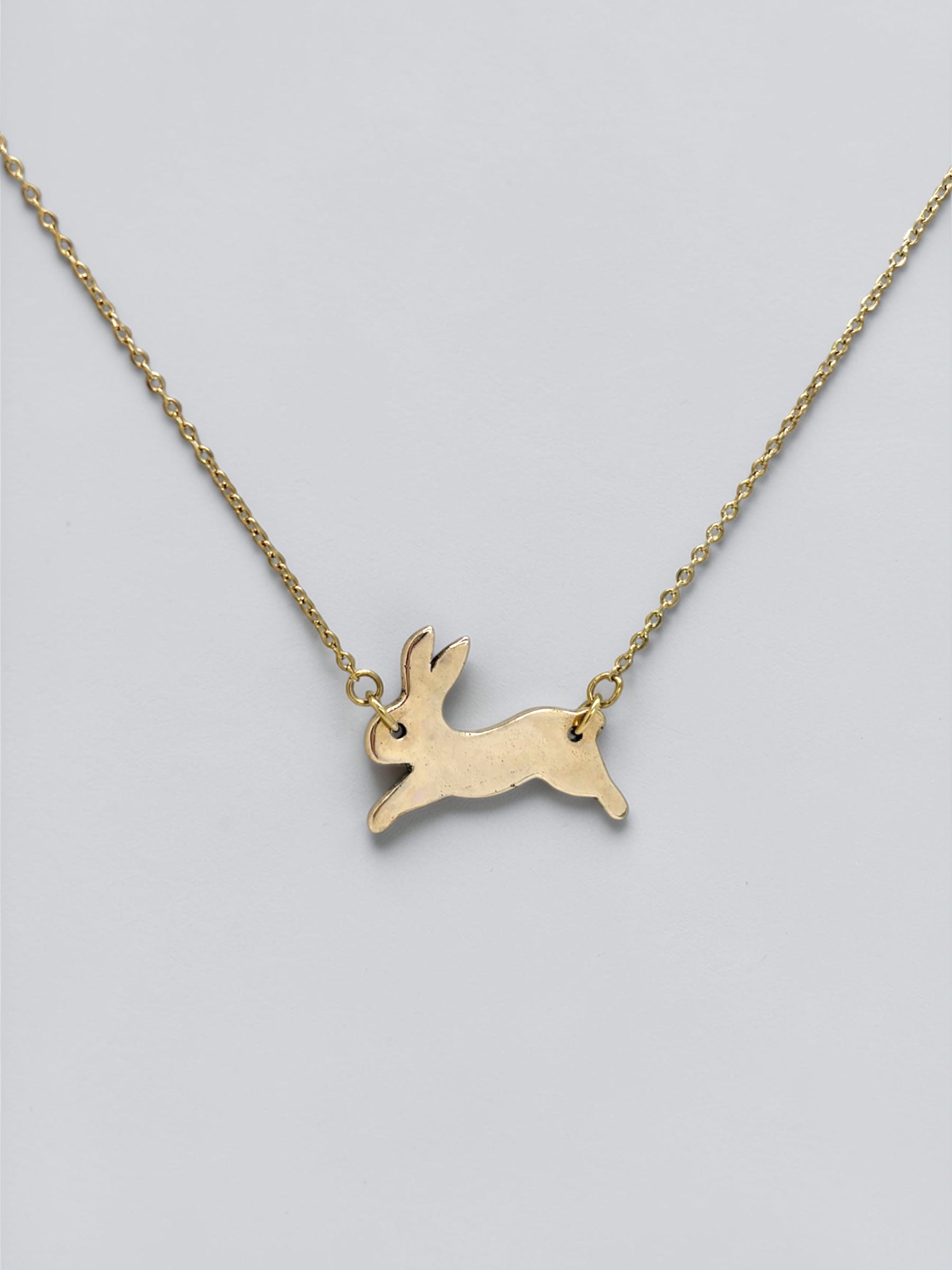 Running bunny charm necklace