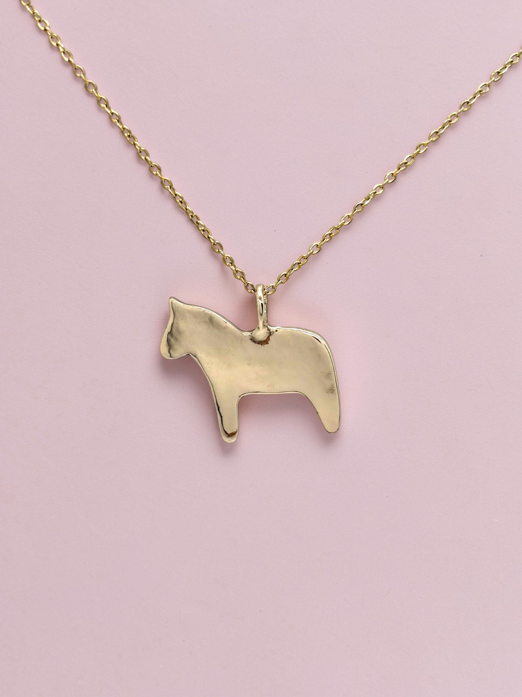 Horse charm necklace