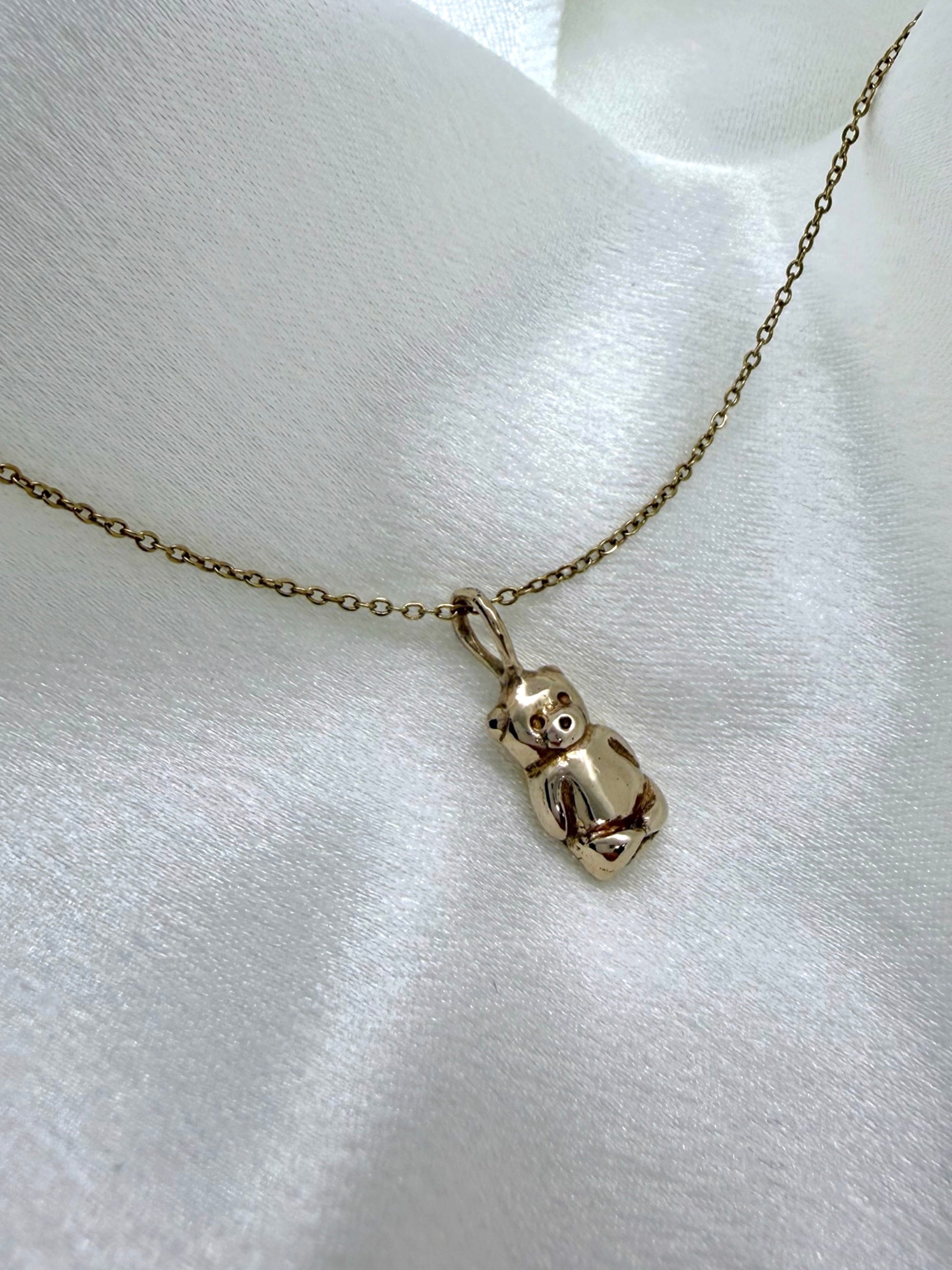 Honey bear charm necklace